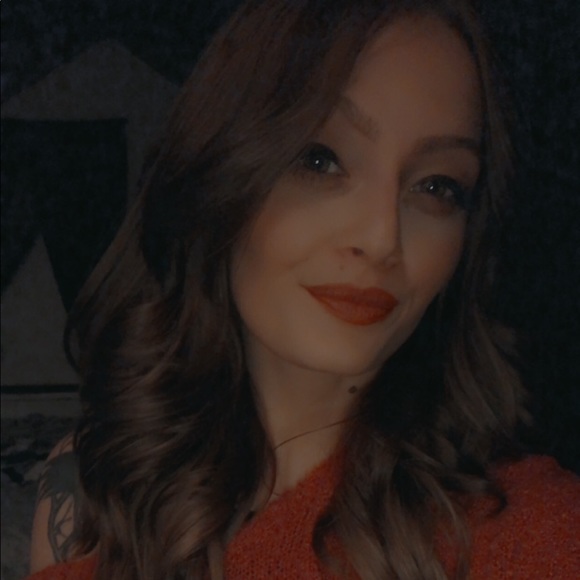 Meet your Posher, Pamela - Picture 1 of 1